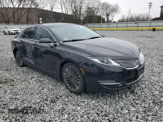 2015 Lincoln MKZ Hybrid with VIN 3LN6L2LU2FR629470, listed as a Copart auction lot 52722945 with 106,839 mi miles and Clean Title. Bid and sale history available at carsss.com. Image 4.