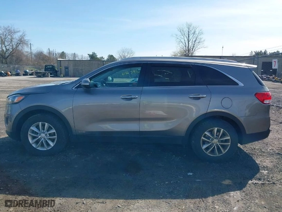 2017 Kia Sorento LX with VIN 5XYPGDA3XHG244089, listed as a IAAI auction lot 41956816 with 79,015 mi miles. Bid and sale history available at carsss.com. Image 15.