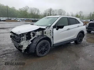 2022 Mitsubishi Eclipse Cross LE z VIN JA4ATVAA1NZ061399, wystawiony jako Copart lot #55777405 z przebiegiem 36 833 mil mil oraz Szkoda całkowita • Salvage title. Historia ofert i sprzedaży dostępna na DreamBid. Obrazek 1.