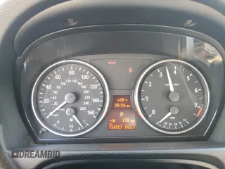 2006 BMW 3 Series 325i with VIN WBAVB13546KX37483, listed as a Copart auction lot 62717615 with 154,957 mi miles and Salvage title. Bid and sale history available at DreamBid. Image 9.