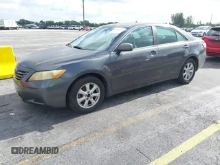 2009 Toyota Camry with VIN 4T1BE46K69U319558, listed as a IAAI auction lot 42146651 with 204,741 mi miles. Bid and sale history available at carsss.com. Image 2.