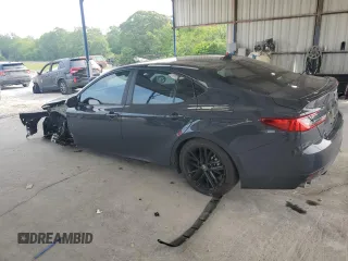 2025 Toyota Camry LE z VIN 4T1DAACK7SU550546, wystawiony jako Copart lot #54840245 z przebiegiem 3 669 mil mil oraz Szkoda całkowita • Salvage title. Historia ofert i sprzedaży dostępna na DreamBid. Obrazek 2.
