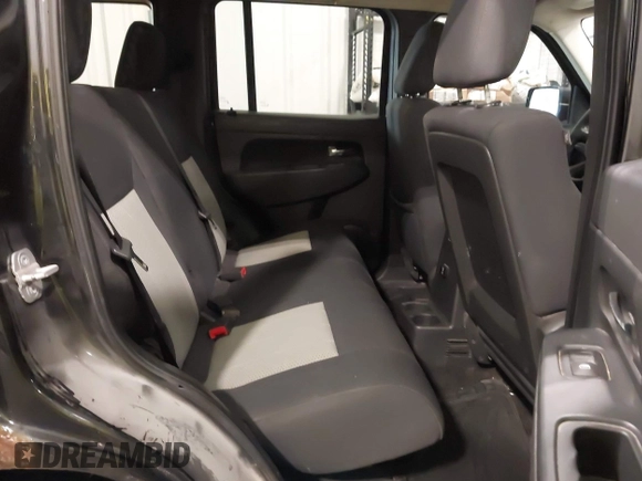 2009 Jeep Liberty Sport with VIN 1J8GN28K29W537201, listed as a IAAI auction lot 41740471 with 151,082 mi miles. Bid and sale history available at carsss.com. Image 8.