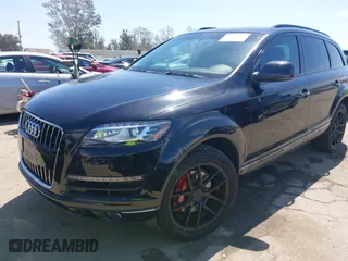 2011 Audi Q7 3.0L TDI Premium Plus with VIN WA1LMAFE0BD010544, listed as a IAAI auction lot 42017211 with 121,644 mi miles. Bid and sale history available at carsss.com. Image 2.