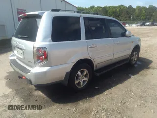 2006 Honda Pilot EX with VIN 5FNYF18446B004335, listed as a IAAI auction lot 42111242 with 234,787 mi miles and . Bid and sale history available at DreamBid. Image 4.