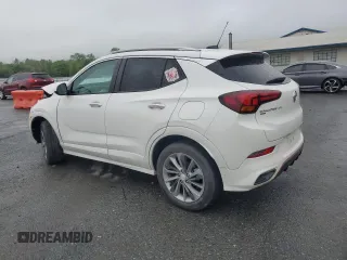 2023 Buick Encore GX Select z VIN KL4MMESL4PB126039, wystawiony jako Copart lot #55856285 z przebiegiem 2 582 mil mil oraz Szkoda całkowita • Salvage title. Historia ofert i sprzedaży dostępna na DreamBid. Obrazek 2.