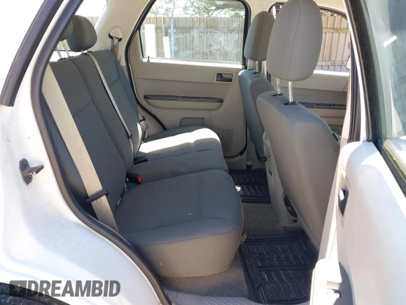 2009 Ford Escape XLS with VIN 1FMCU02729KC96776, listed as a IAAI auction lot 42189338 with 188,393 mi miles and . Bid and sale history available at DreamBid. Image 8.