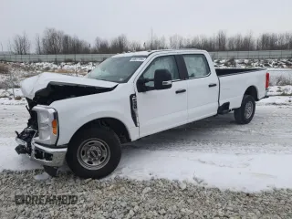 2023 Ford F-250 XL z VIN 1FT7W2AA7PED40159, wystawiony jako Copart lot #80677784 z przebiegiem Nie podano mil oraz Szkoda całkowita • Salvage title. Historia ofert i sprzedaży dostępna na DreamBid. Obrazek 1.
