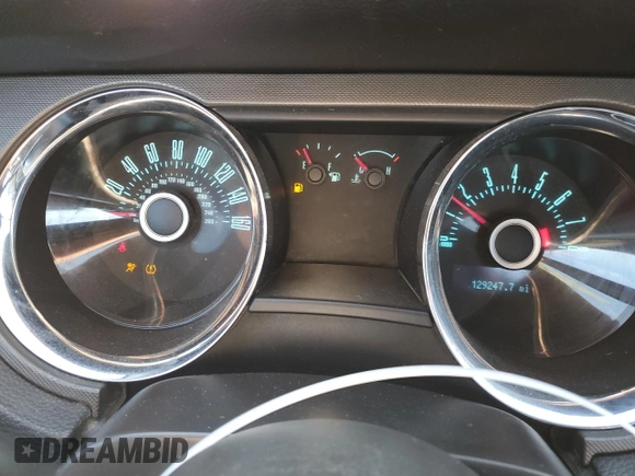 2013 Ford Mustang V6 with VIN 1ZVBP8AM5D5275180, listed as a Copart auction lot 50885915 with 129,247 mi miles and Salvage Title. Bid and sale history available at carsss.com. Image 9.