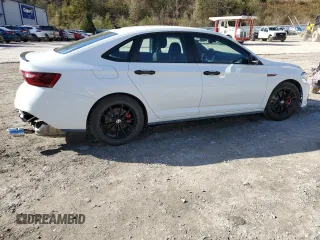 2024 Volkswagen Jetta 40th Anniversary Edition с VIN 3VW8T7BU6RM066157, выставлен на аукционе Copart как лот 79116524 с пробегом 2 101 миль миль и Списание • Salvage title. История ставок и продаж доступна на DreamBid. Изображение 3.