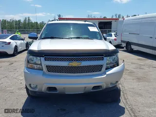 2013 Chevrolet Avalanche LTZ with VIN 3GNTKGE71DG159947, listed as a IAAI auction lot 42040745 with 155,226 mi miles. Bid and sale history available at carsss.com. Image 12.
