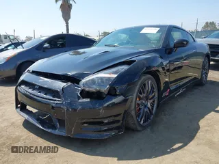 2016 Nissan GT-R Premium с VIN JN1AR5EF8GM290918, выставлен на аукционе IAAI как лот 42476340 с пробегом 23 667 миль миль и . История ставок и продаж доступна на DreamBid. Изображение 2.