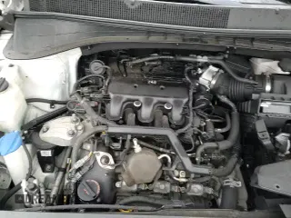 2019 Kia Sorento SX with VIN 5XYPKDA59KG475685, listed as a Copart auction lot 81796195 with 112,103 mi miles and Salvage title. Bid and sale history available at DreamBid. Image 15.