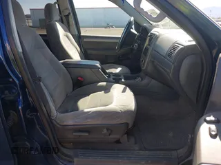 2004 Ford Explorer XLT z VIN 1FMZU63K24ZA86906, wystawiony jako IAAI lot #42177900 z przebiegiem 199 628 mil mil oraz . Historia ofert i sprzedaży dostępna na DreamBid. Obrazek 5.