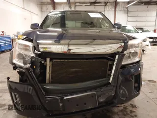2015 GMC Terrain SLE z VIN 2GKALMEK8F6388998, wystawiony jako IAAI lot #42152536 z przebiegiem 80 647 mil mil oraz . Historia ofert i sprzedaży dostępna na DreamBid. Obrazek 6.