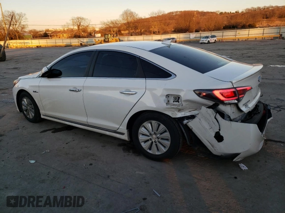 2016 Hyundai Sonata Hybrid SE with VIN KMHE24L10GA014895, listed as a Copart auction lot 72613852 with 69,811 mi miles. Bid and sale history available at carsss.com. Image 2.