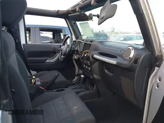 2011 Jeep Wrangler Rubicon с VIN 1J4BA6D17BL547984, выставлен на аукционе IAAI как лот 42083724 с пробегом Не указан миль и . История ставок и продаж доступна на DreamBid. Изображение 5.