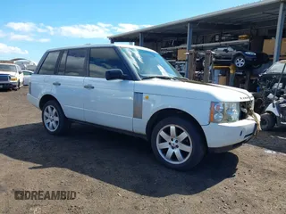 2004 Land Rover Range Rover HSE with VIN SALME114X4A164858, listed as a IAAI auction lot 40304623 with 1 mi miles. Bid and sale history available at carsss.com. Image 1.