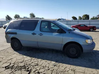2000 Toyota Sienna CE with VIN 4T3ZF19C9YU222343, listed as a Copart auction lot 69520224 with 524,710 mi miles and Salvage Title. Bid and sale history available at carsss.com. Image 4.