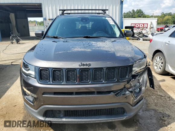2018 Jeep Compass Altitude z VIN 3C4NJCBB1JT407722, wystawiony jako Copart lot #72270004 z przebiegiem 88 378 mil mil oraz Szkoda całkowita • Salvage title. Historia ofert i sprzedaży dostępna na DreamBid. Obrazek 5.