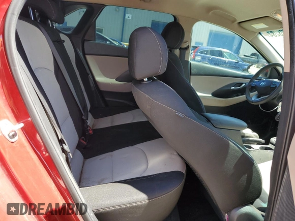 2018 Hyundai Elantra GT with VIN KMHH35LE3JU014172, listed as a Copart auction lot 70628284 with 82,144 mi miles and Clean Title. Bid and sale history available at carsss.com. Image 10.