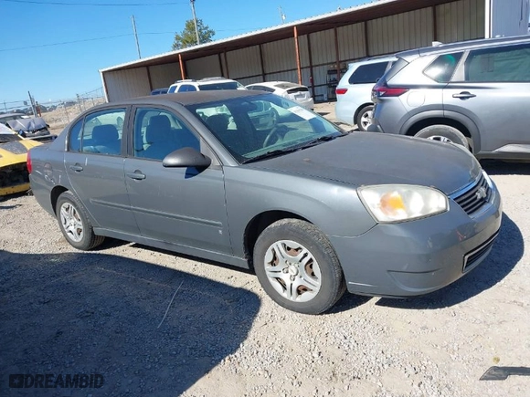 2008 Chevrolet Malibu Classic LS w/1FL with VIN 1G1ZS58F88F139723, listed as a IAAI auction lot 41391705 with 192,530 mi miles. Bid and sale history available at carsss.com. Image 1.