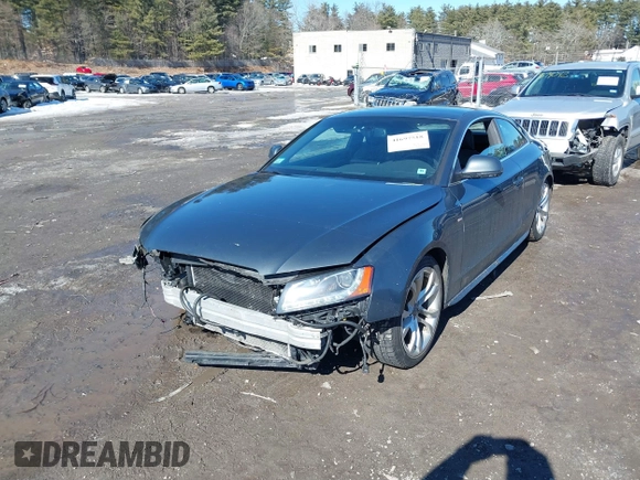 2009 Audi A5 z VIN WAUDK78T29A019706, wystawiony jako IAAI lot #41697518 z przebiegiem 136 722 mil mil oraz . Historia ofert i sprzedaży dostępna na DreamBid. Obrazek 17.