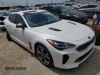 2020 Kia Stinger GT with VIN KNAE35LC0L6072105, listed as a Copart auction lot 68887473 with 42,836 mi miles and Salvage Title. Bid and sale history available at DreamBid. Image 4.