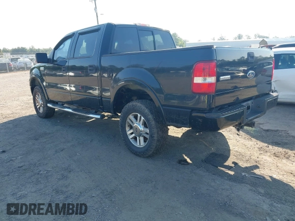 2005 Ford F-150 XLT z VIN 1FTPW14565KF05741, wystawiony jako IAAI lot #42831697 z przebiegiem 128 096 mil mil oraz . Historia ofert i sprzedaży dostępna na DreamBid. Obrazek 3.