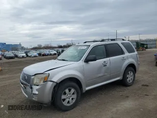 2010 Mercury Mariner z VIN 4M2CN9B75AKJ24200, wystawiony jako Copart lot #49974115 z przebiegiem 211 348 mil mil oraz Szkody całkowita. Historia ofert i sprzedaży dostępna na DreamBid. Obrazek 1.
