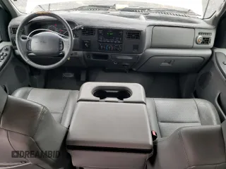 2002 Ford F-350 XL with VIN 3FTSW31F32MA17869, listed as a Copart auction lot 71828914 with 230,191 mi miles and Salvage Title. Bid and sale history available at DreamBid. Image 8.