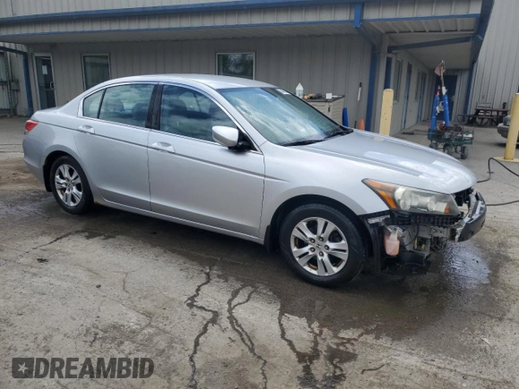2009 Honda Accord LX-P z VIN 1HGCP26449A176993, wystawiony jako Copart lot #56486055 z przebiegiem 131 113 mil mil oraz Szkoda całkowita • Salvage title. Historia ofert i sprzedaży dostępna na DreamBid. Obrazek 4.