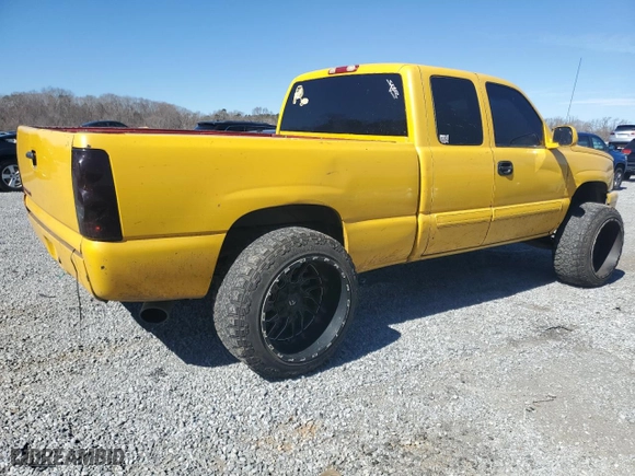 2007 Chevrolet Silverado 1500 Classic LT1 with VIN 1GCEC19Z37Z193772, listed as a Copart auction lot 46333085 with 309,283 mi miles and Salvage Title. Bid and sale history available at carsss.com. Image 3.