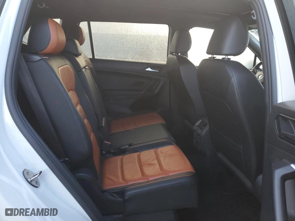 2018 Volkswagen Tiguan SEL Premium with VIN 3VV4B7AX2JM153253, listed as a Copart auction lot 47080015 with 111,064 mi miles and Salvage Title. Bid and sale history available at carsss.com. Image 11.