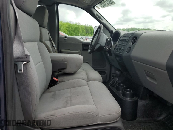 2005 Ford F-150 XL z VIN 1FTRF14W55NC03700, wystawiony jako Copart lot #55647385 z przebiegiem 58 954 mil mil oraz Szkoda całkowita • Salvage title. Historia ofert i sprzedaży dostępna na DreamBid. Obrazek 10.