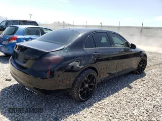 2016 Mercedes-Benz C 300 Luxury z VIN 55SWF4KB1GU119460, wystawiony jako Copart lot #52034473 z przebiegiem 41 077 mil mil oraz Szkoda całkowita • Salvage title. Historia ofert i sprzedaży dostępna na DreamBid. Obrazek 3.