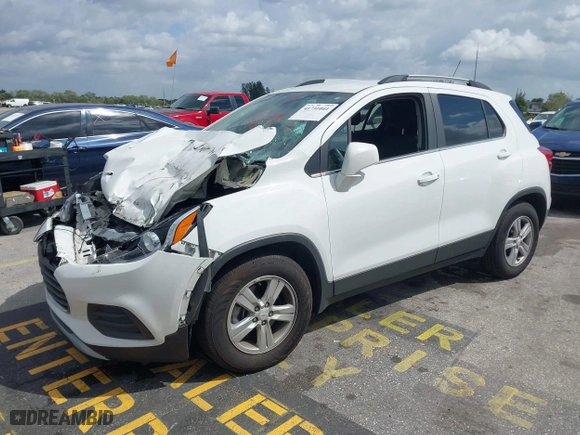 2020 Chevrolet Trax LT with VIN KL7CJLSB8LB315922, listed as a IAAI auction lot 41731041 with 65,034 mi miles. Bid and sale history available at carsss.com. Image 18.
