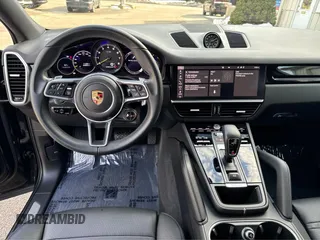 2021 Porsche Cayenne E-Hybrid with VIN WP1BE2AY8MDA44XXX, listed as a Copart auction lot 48625695 with 11,490 mi miles and Clean title. Bid and sale history available at DreamBid. Image 9.