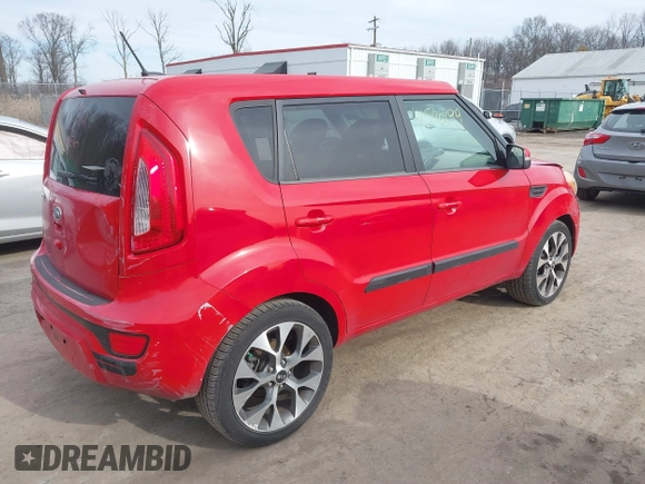 2012 Kia Soul + with VIN KNDJT2A68C7370795, listed as a IAAI auction lot 41540199 with 119,966 mi miles. Bid and sale history available at carsss.com. Image 4.