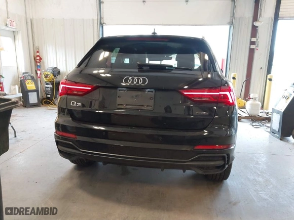 2021 Audi Q3 S line Premium Plus with VIN WA1EECF32M1054629, listed as a IAAI auction lot 41588322 with 33,385 mi miles. Bid and sale history available at carsss.com. Image 17.