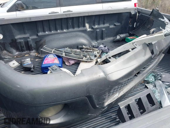 2003 Toyota Tundra SR5 with VIN 5TBRT34123S437236, listed as a IAAI auction lot 41864426 with 266,025 mi miles and . Bid and sale history available at DreamBid. Image 12.