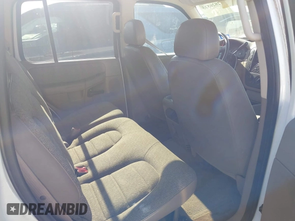 2005 Ford Explorer XLS с VIN 1FMZU62K75UA37796, выставлен на аукционе IAAI как лот 42826535 с пробегом 97 807 миль миль и . История ставок и продаж доступна на DreamBid. Изображение 8.