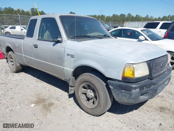 2002 Ford Ranger XL with VIN 1FTYR14V62PB53609, listed as a IAAI auction lot 41851892 with 225,501 mi miles. Bid and sale history available at carsss.com. Image 1.
