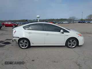 2013 Toyota Prius One z VIN JTDKN3DU1D5611897, wystawiony jako IAAI lot #42028788 z przebiegiem 144 522 mil mil oraz . Historia ofert i sprzedaży dostępna na DreamBid. Obrazek 14.