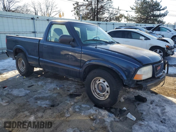 2000 GMC Sonoma SLS w/1SE Pkg with VIN 1GTCS1451Y8279345, listed as a Copart auction lot 88994875 with 105,917 mi miles and Salvage Title. Bid and sale history available at carsss.com. Image 4.