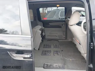 2016 Honda Odyssey SE with VIN 5FNRL5H39GB155488, listed as a IAAI auction lot 41702336 with 122,164 mi miles. Bid and sale history available at carsss.com. Image 8.