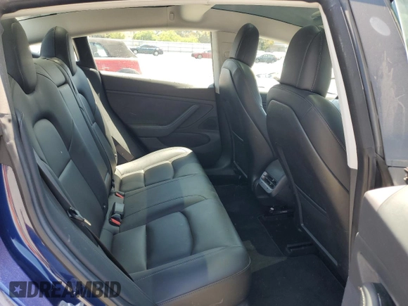 2018 Tesla Model 3 Long Range Battery z VIN 5YJ3E1EA4JF056385, wystawiony jako Copart lot #60174535 z przebiegiem 79 840 mil mil oraz Czysty tytuł • Clean title. Historia ofert i sprzedaży dostępna na DreamBid. Obrazek 10.
