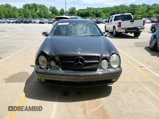 2001 Mercedes-Benz CLK 320/430 z VIN WDBLJ70GX1F171822, wystawiony jako Copart lot #57683415 z przebiegiem 152 154 mil mil oraz Szkoda całkowita • Salvage title. Historia ofert i sprzedaży dostępna na DreamBid. Obrazek 13.