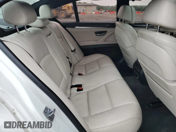 2014 BMW 5 Series 535i xDrive z VIN WBA5B3C50ED535321, wystawiony jako Copart lot #57020725 z przebiegiem 178 165 mil mil oraz Szkoda całkowita • Salvage title. Historia ofert i sprzedaży dostępna na DreamBid. Obrazek 10.