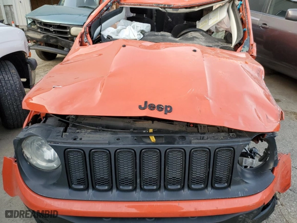 2018 Jeep Renegade Latitude with VIN ZACCJBBB5JPJ45693, listed as a Copart auction lot 73468782 with NaN miles and Clean Title. Bid and sale history available at carsss.com. Image 5.